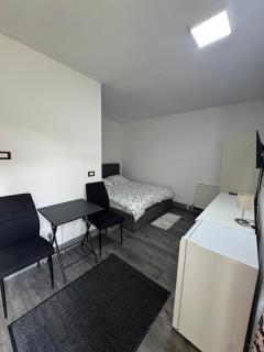 Downtown Private Rooms - 5