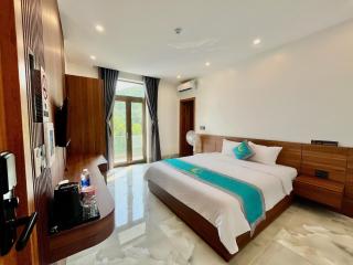 The Moon Hotel - - 9