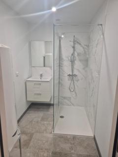 Appartement au cœur du village - Sillans-la-Cascade - 9