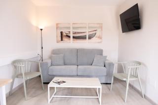 Apartamentos Turísticos El Puerto de Comillas - 1