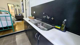 Affordable and Cozy City Pad - 5 min walk to city - 5