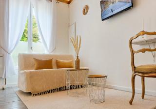 Le Petit Versailles - Face gare - Wifi - Baignoire - 2