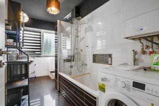 KATIES Apartments Augsburg - Zentral - 4 Zimmer - 7 Personen - 2 Parken - Nintendo Switch - DisneyPlus - E-Kamin - 3
