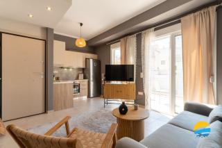 Pame Rentals - 2BD Modern Home Steps from Pasalimani - Piraeus - 8