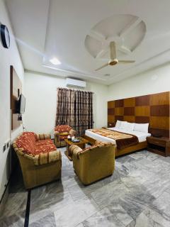 Comfort Rezidor Guest House - Kalar Goth - 4