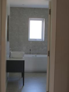 Dooneen House - Clifden - 8