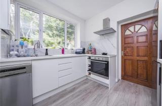 Bright & Stylish 2-Bed Flat by Richmond Bridge - Richmond - 8