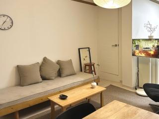 Sinsa station Gangnam ZENO STAY - Seoul - 6