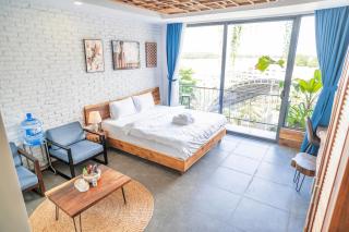 503MSNK Luxe Studio with Balcony and Kitchen - 9