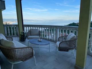 Two-Bedroom Apartment Kolak with Sea View Terrace - Donji Rukavac - 0
