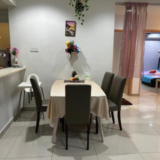 Aman Premium Disney Ocean Resort Stays - Seri Kembangan - 1