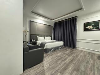 Sen plaza Hotel - - 9