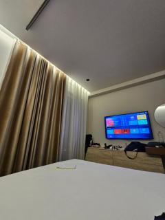 Dejvid's Apartment - Polisi i Vogël - 3