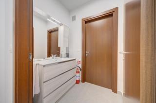 SGHouse appartamento con parcheggio gratuito - 5