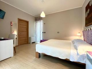Eremes Rooms & Apartments - 4
