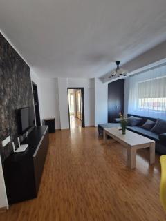 Apartament Compozitori cu parcare și balcon - Constanţa - 2