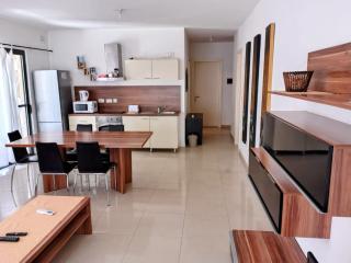 Elegant apartment in Sliema, Malta - 2
