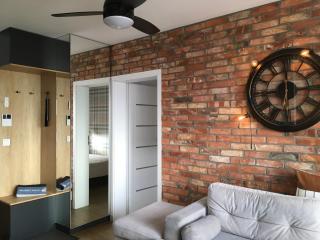 Apartament Loft Holiday Elbląg -winda-Parking w HALI GARAŻOWEJ -GRATIS-Business stays - Elblag - 2
