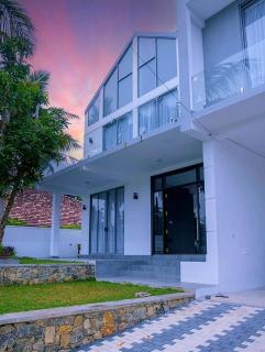 Ceylon Luxury Villa Mirissa With Private Pool - 9