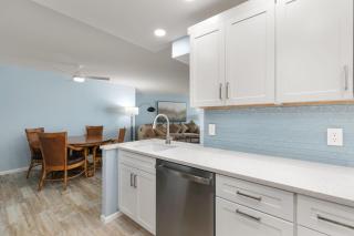 Stunning Views - 2 BDRM 2BTH Condo - 6