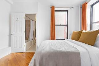 Spacious 3-Bedroom, 2-Bath Apartment in Prime NYC Location - New York - 5