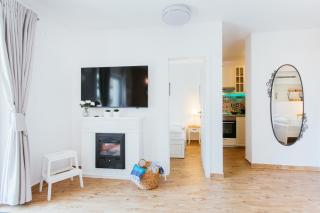 Firule Beach Apartment-Two Bedroom Urban Chic-Prime Location-Walk to Beach-Free Parking - Split - 5