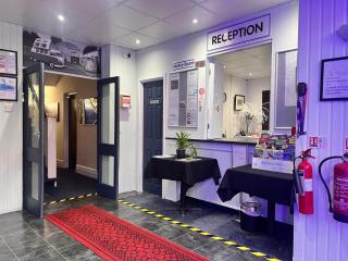 The oxford Hotel - 4