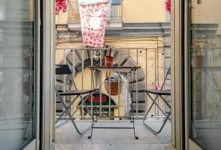 Il balconcino ai Tribunali - 1