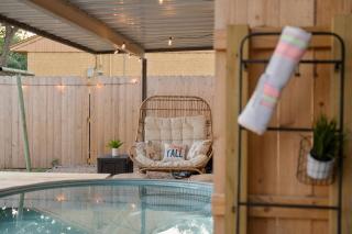 NEW! CowboyPool* 2Kings* Sleeps12* GroupTrip* - 5