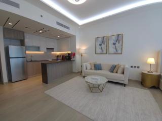 Urban Calm - Studio in Me Do Re - JLT - 2