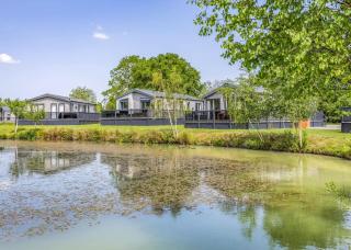 Woodhall Country Park Lodges - 0