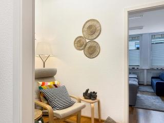 Zentrale Wohnung für 9 Gäste nahe Schlossplatz - 4