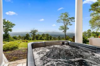 Mountain Top Mansion + Pet Friendly + Sleeps 24 + Asheville + Blue Ridge Parkway - Fletcher - 8