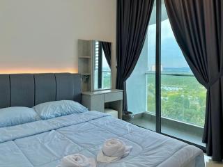 Cozy Suites Hijauan Medini Near Legoland 2B1B - - 0