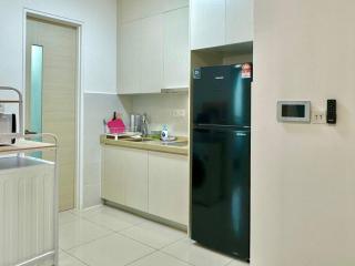 Cozy Suites Hijauan Medini Near Legoland 2B1B - - 1