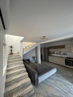 Casa Adriana - Văleni - 8