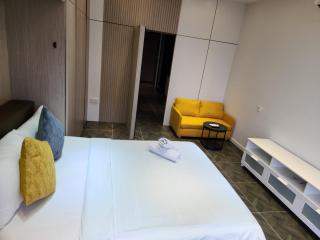 Scarletz Suites Klcc by Signature Apartment - 1