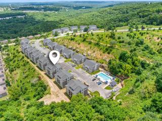 New 3BR Condo Near Branson Strip and Pool - 1