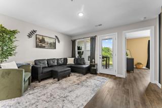 New 3BR Condo Near Branson Strip and Pool - 5