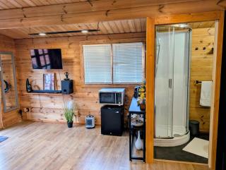 Log Cabin - Rainham - 4