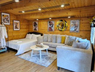 Log Cabin - Rainham - 7
