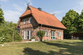 Fachwerk-Ferienhaus, Ruhe auf dem Land, Haustiere willkommen, Leihfahrräder, 24-7 check in - Kirchlinteln - 0
