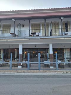 Ermis Hotel - - 8