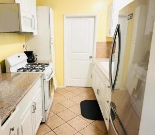 Los Angeles Home Located in Beautiful Pasadena - Pasadena - 8