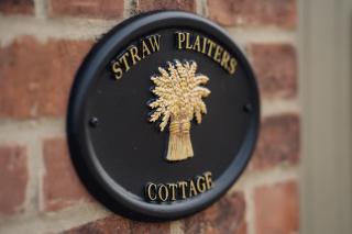 Straw Plaiters Cottage - 8
