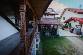 Agro-pensiunea "Plaiul Castanilor" - 3