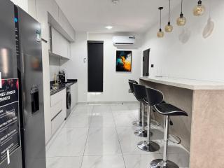 Alexa Cinema Home - 5