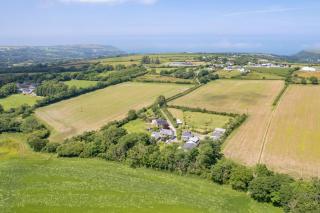 Clover at Gorslwyd - Sound Retreat - Aberporth - 6