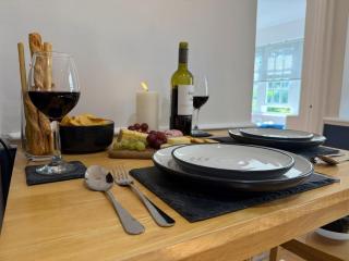 2 bed Elegant Flat in Stansted with parking - Moffat - 9