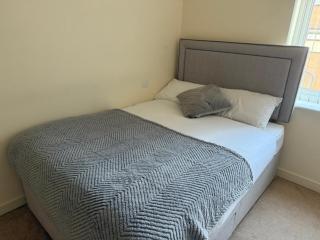 Stylish 1-Bed gated Flat with free Parking and steps from Bournemouth Beach - Bournemouth - 2